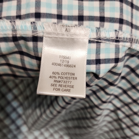 Croft & Barrow Blue and White Casual Button Down Shirt - Picture 3 of 5